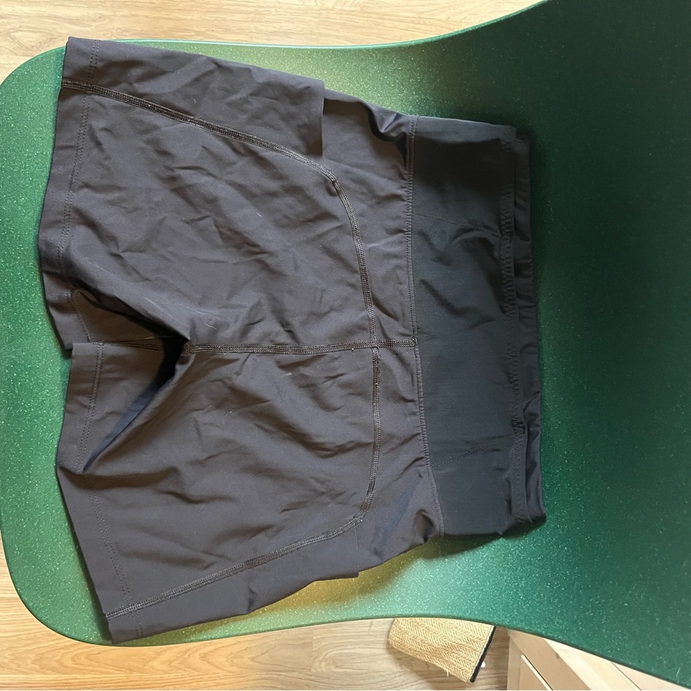 On Running Women's Black Sprinter Shorts S